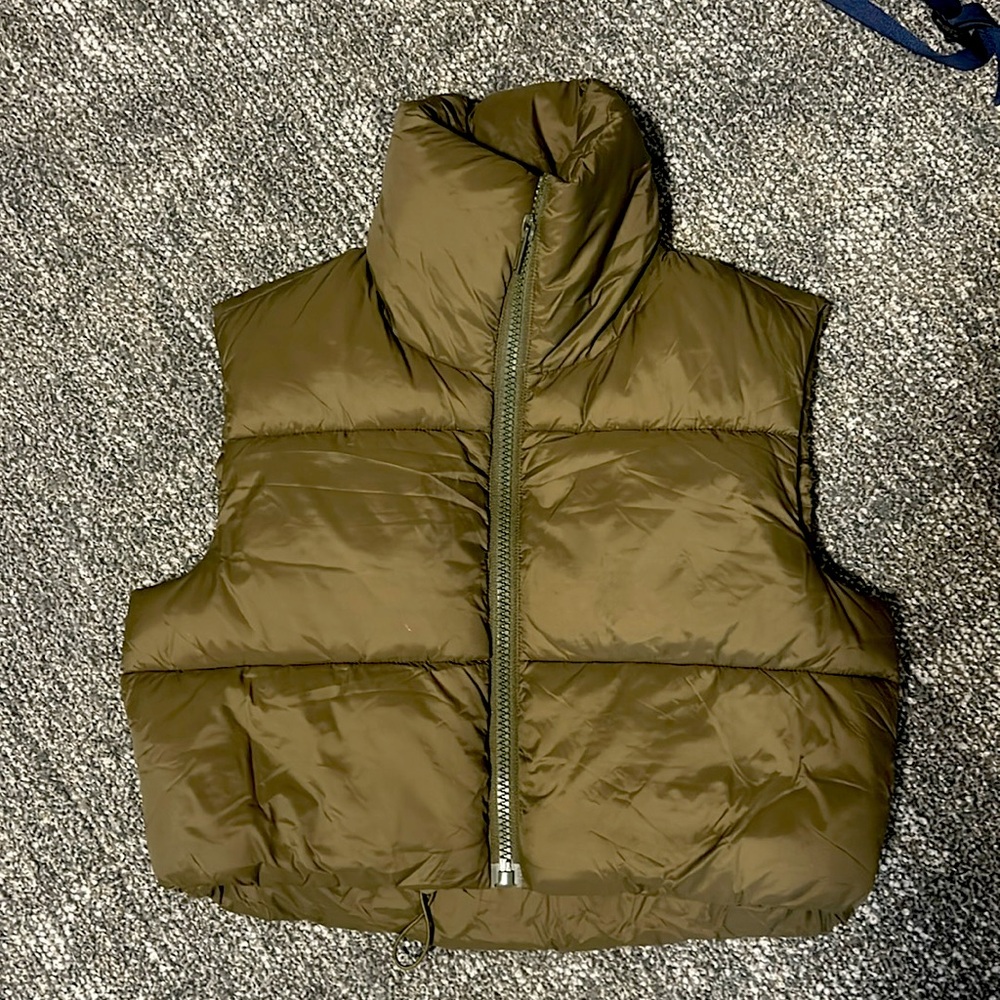 Forest Green Fuinloth puff vest